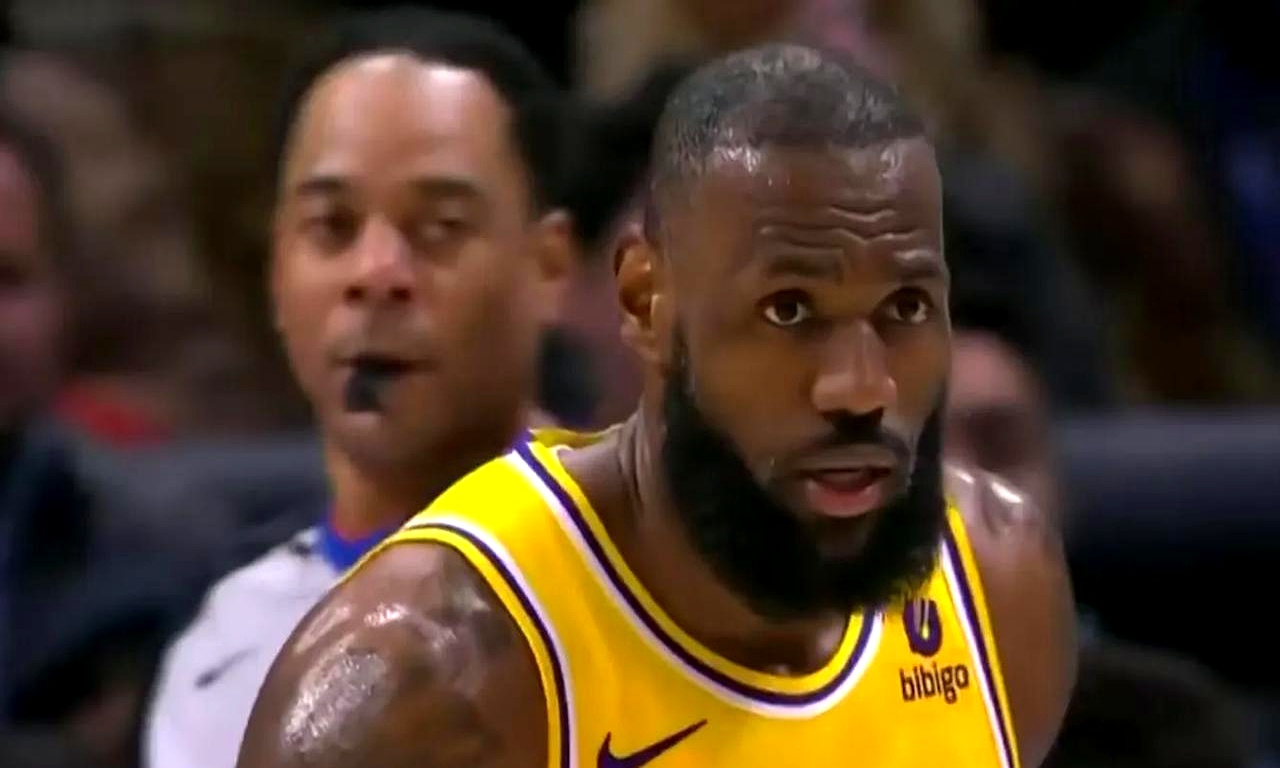 关于雷霆血洗公牛,浓眉高光表现的信息 关于雷霆血洗公牛,浓眉高光表现的信息