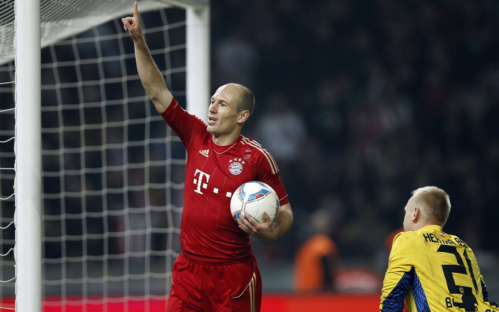 罗本绝杀瓦伦西亚逆转获胜 罗本绝杀瓦伦西亚逆转获胜