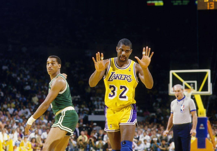 MVP再度绽放，魔术师与76人惊艳逆转的简单介绍