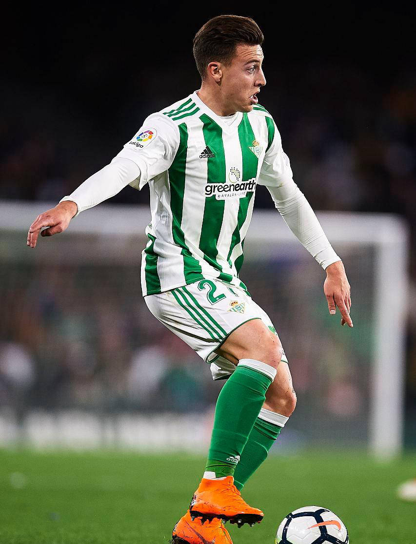 包含皇家贝蒂斯的胜利展望团队拼搏的词条