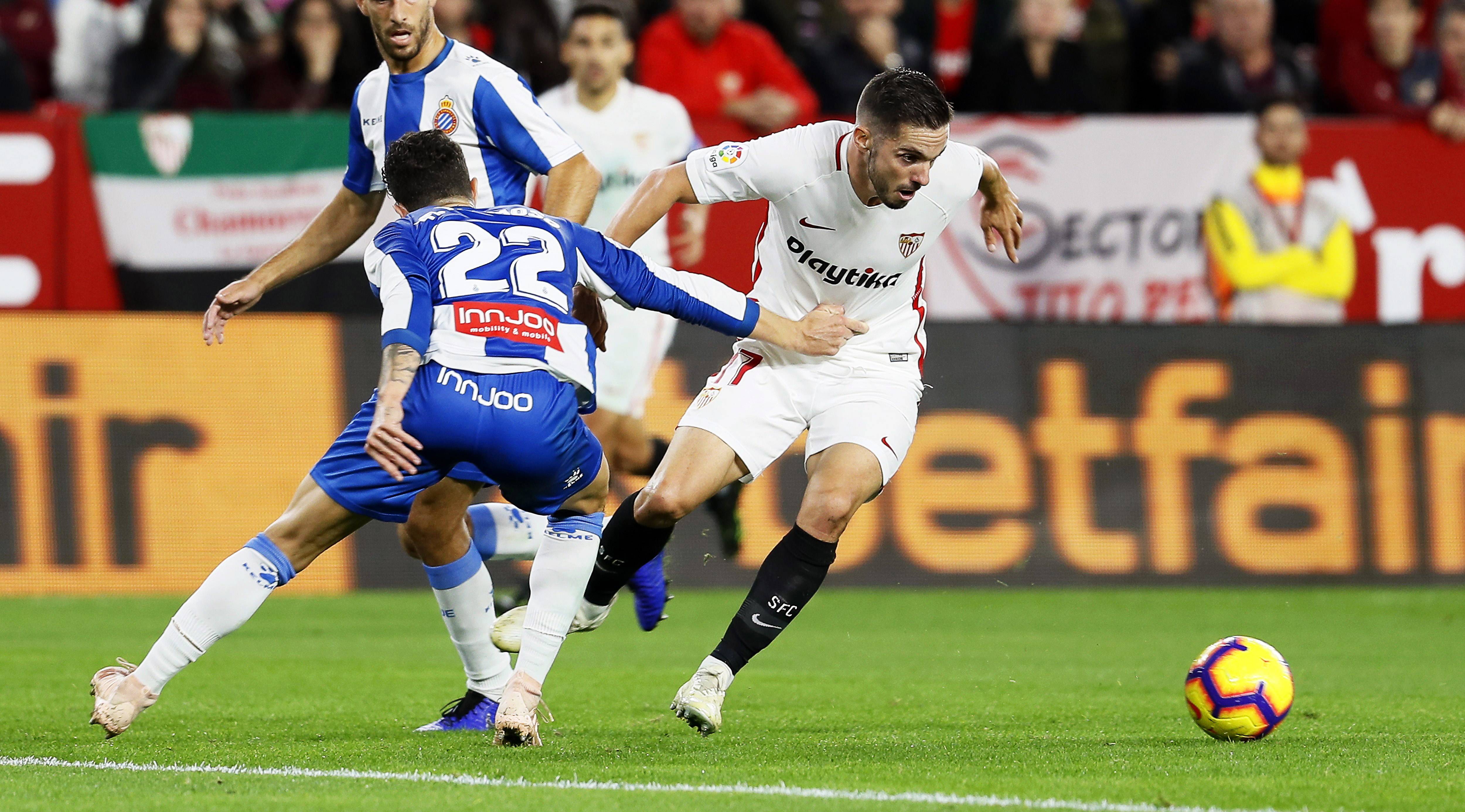 法兰克福队在比赛中展现出色的防守