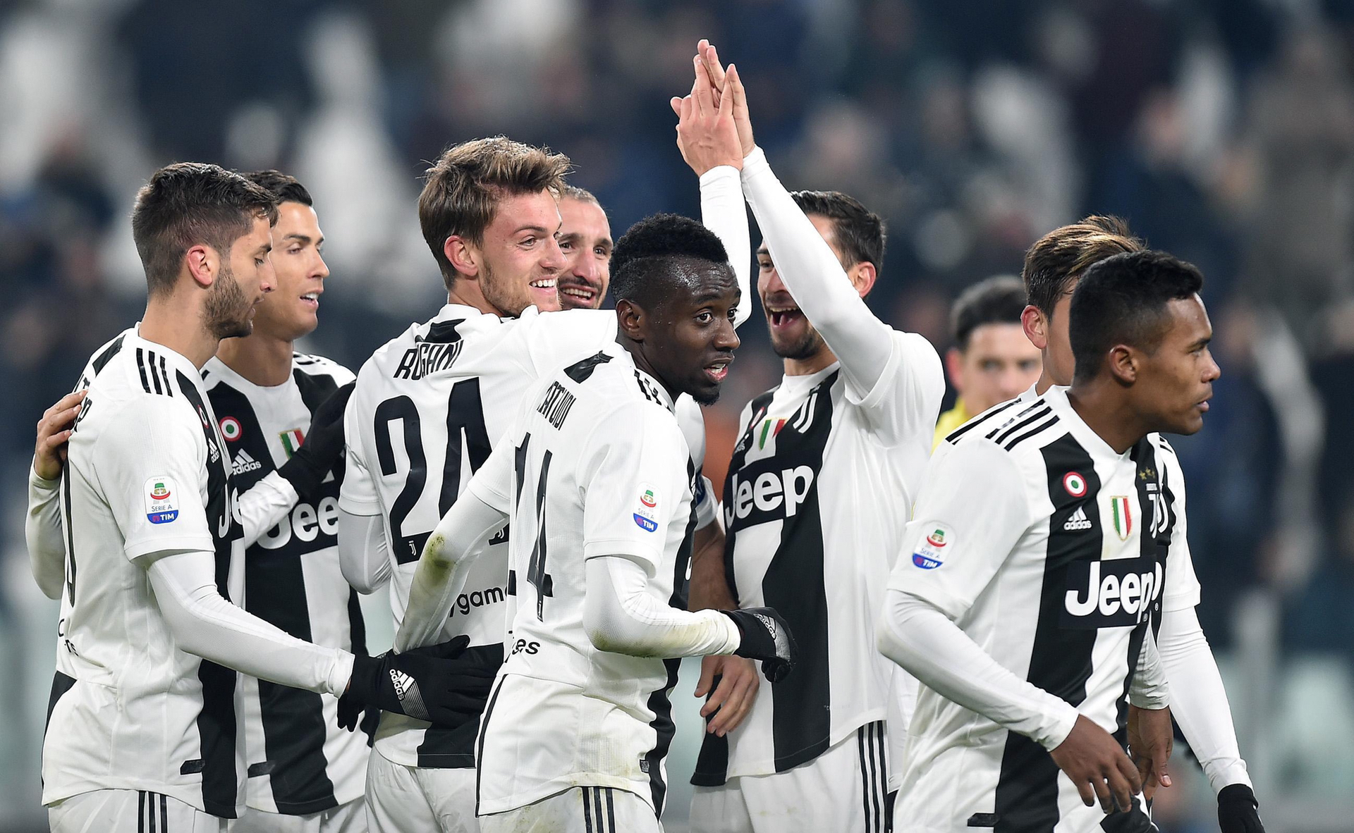 尤文图斯阵容有人违约，团队合作需加强的简单介绍