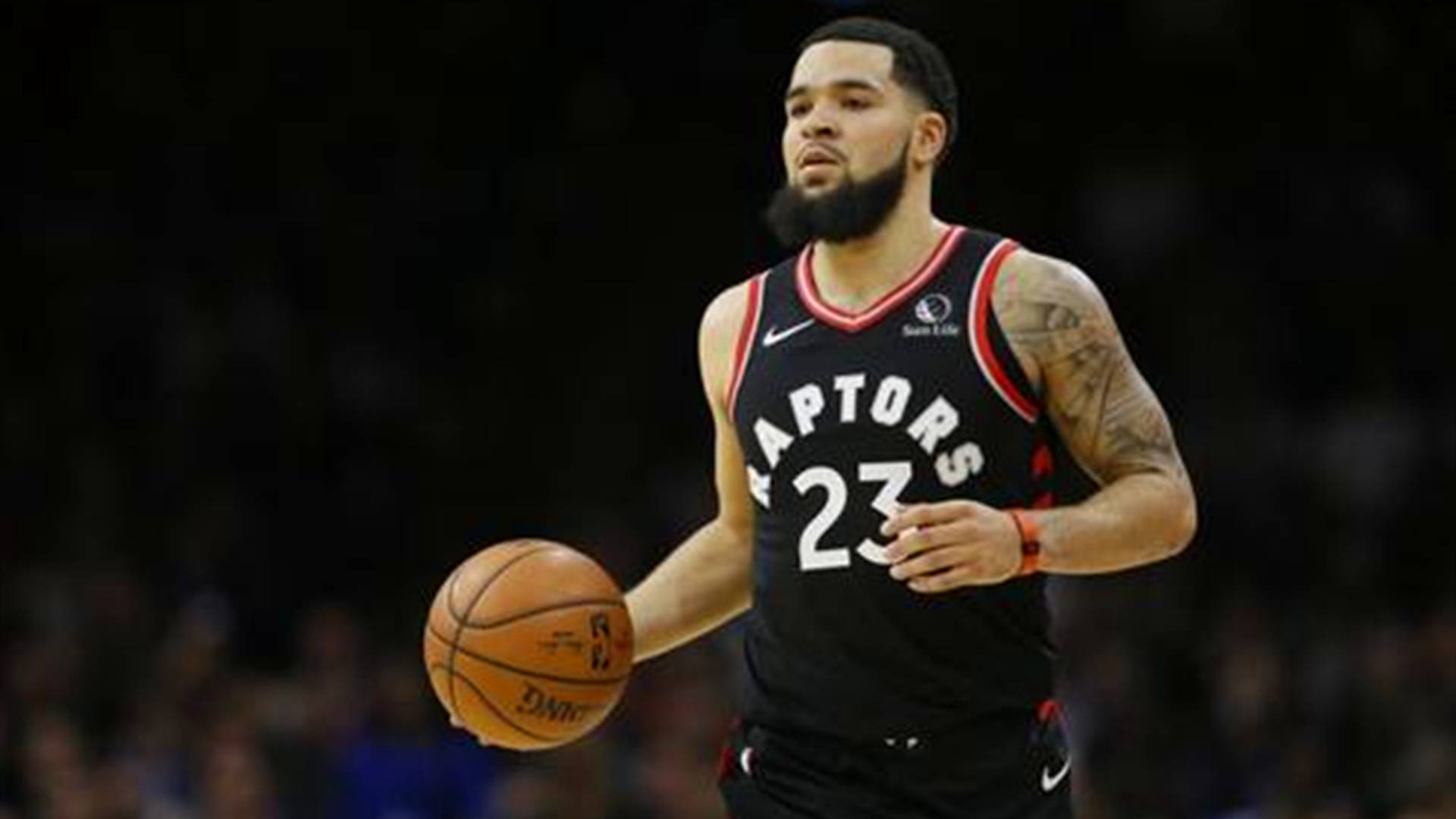 关于猛龙战胜独行侠，范弗利特精准三分雨连带怒砍分的信息