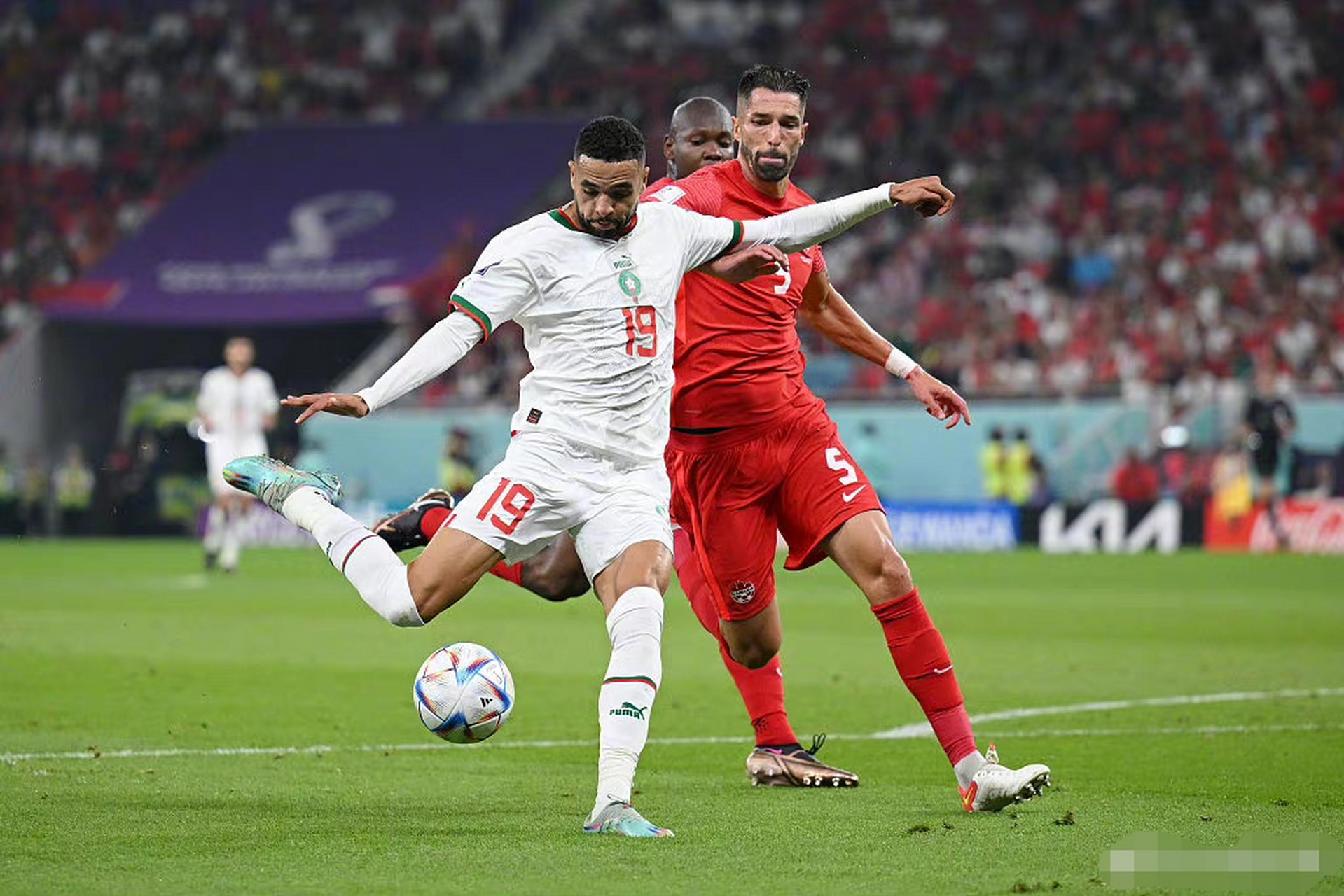 摩洛哥队在国际对抗中取得胜利，令人瞩目