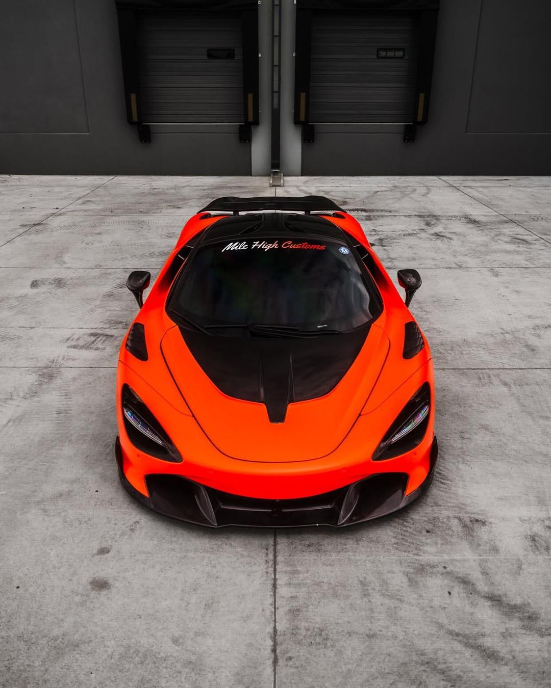 迈凯伦碾压梅赛德斯，佩雷兹状态火热的简单介绍