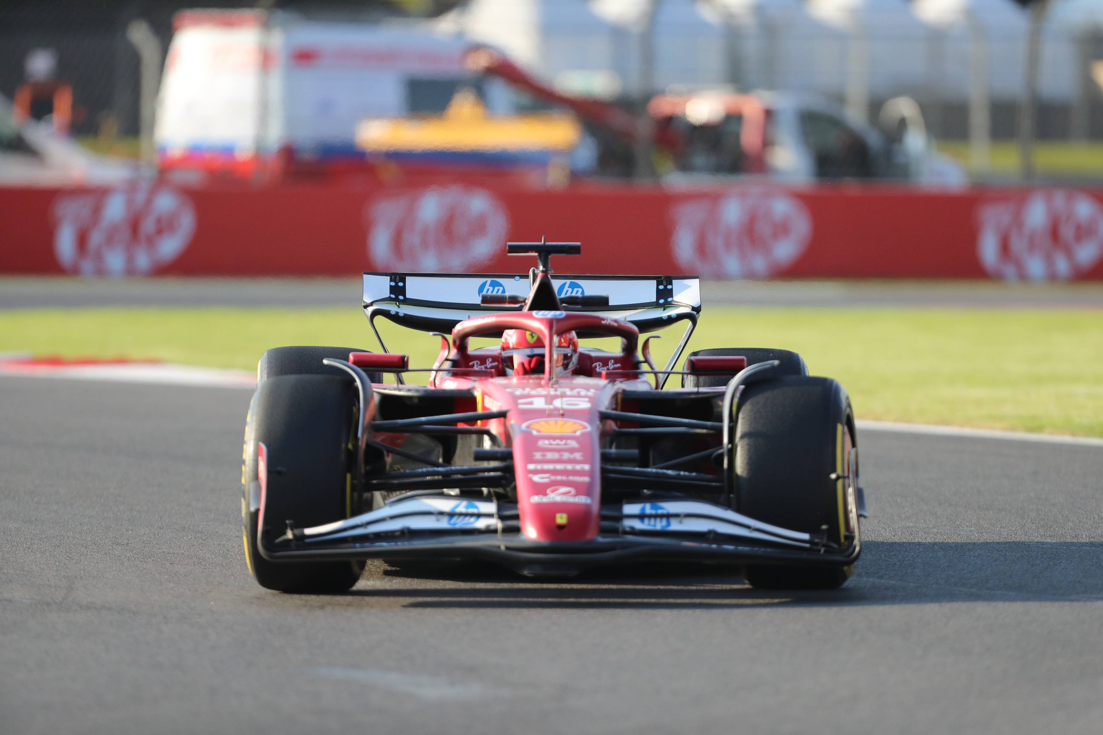 关于红牛车队力克阿斯顿马丁，勒克莱尔关键制胜的信息