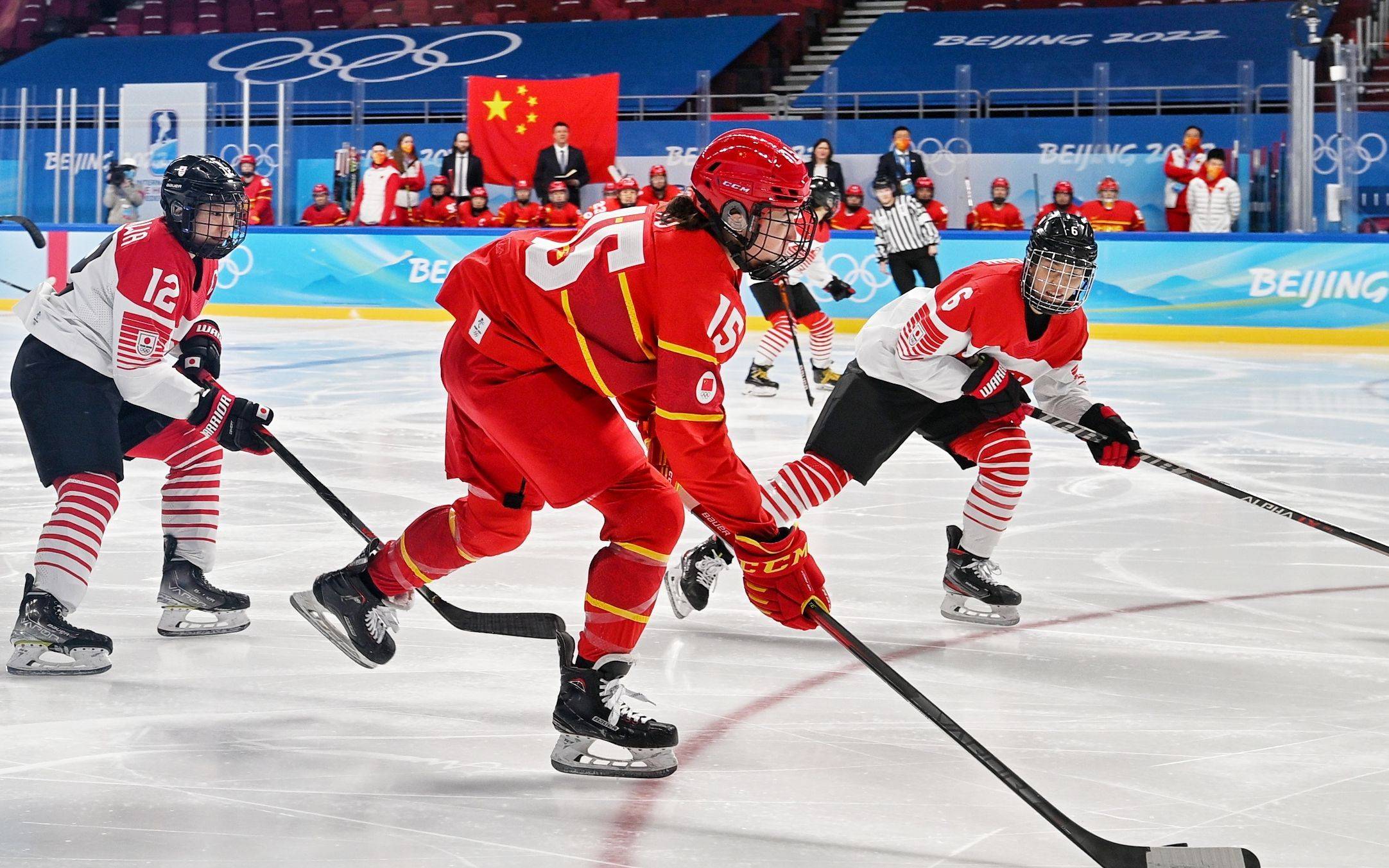 韩国队绝杀泰国队，黄鸭组合点燃赛场的简单介绍