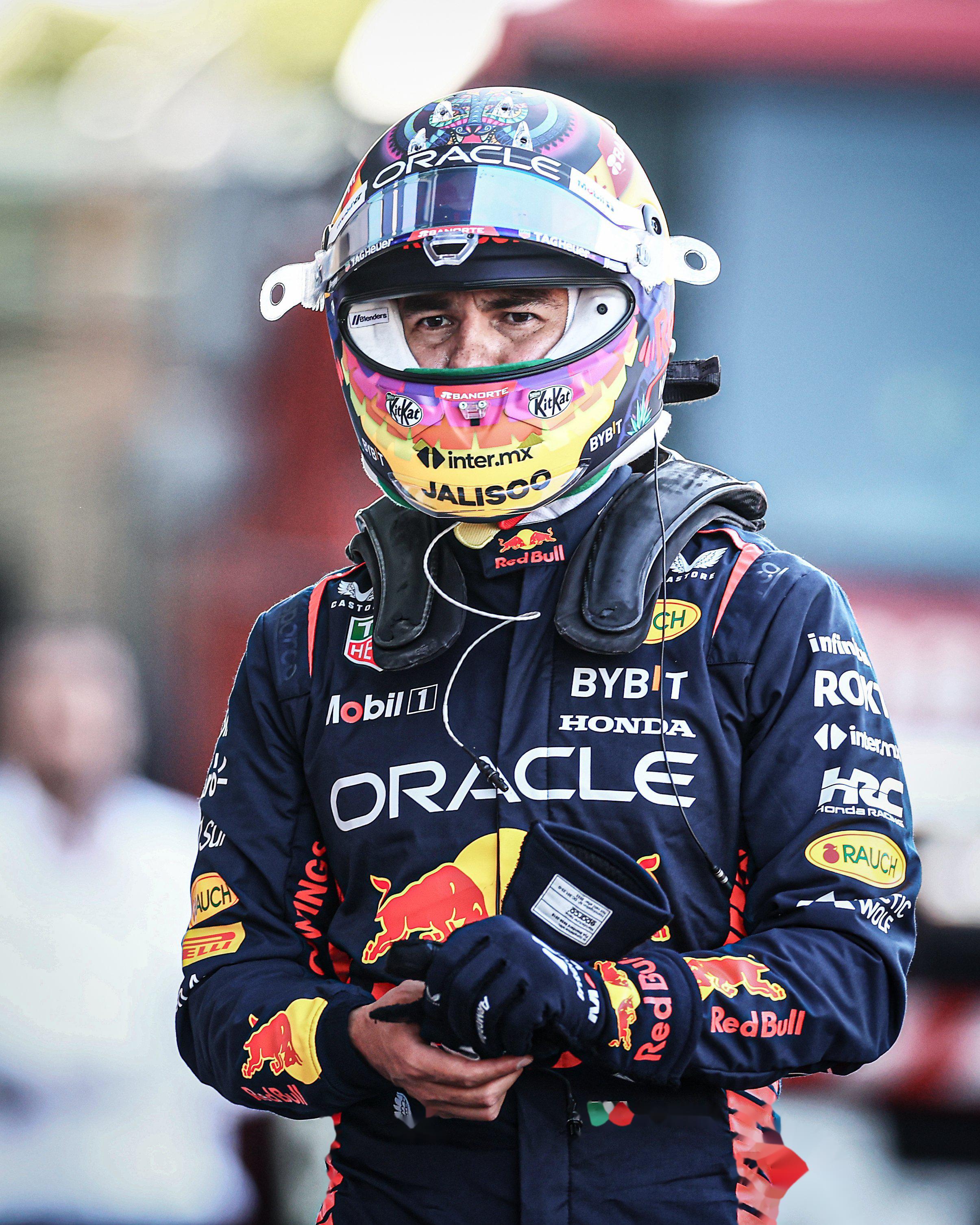 梅赛德斯鏖战雷诺车队,佩雷兹状态火热 梅赛德斯鏖战雷诺车队,佩雷兹状态火热