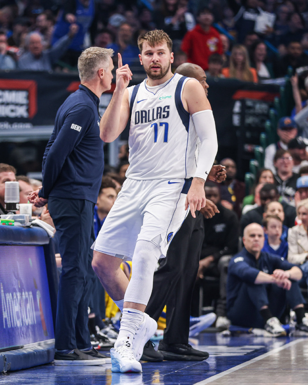 关于爵士完胜猛龙,东契奇惊艳四座的信息 关于爵士完胜猛龙,东契奇惊艳四座的信息